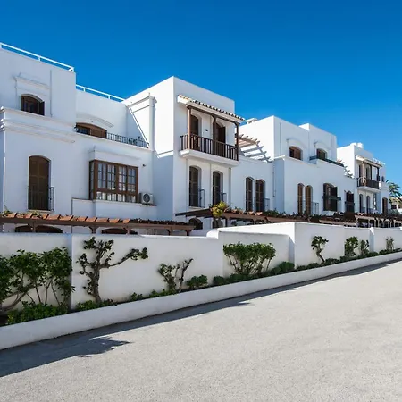 Macdonald Villacana Apartment Estepona