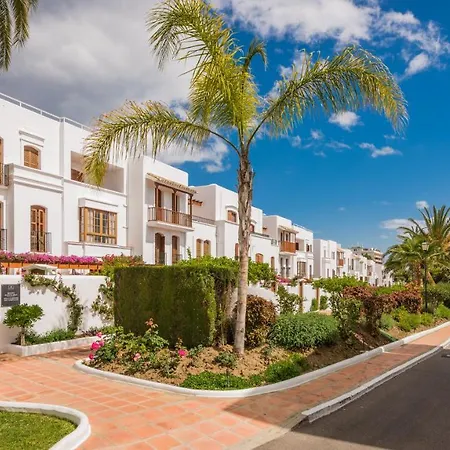 Macdonald Villacana Apartment *